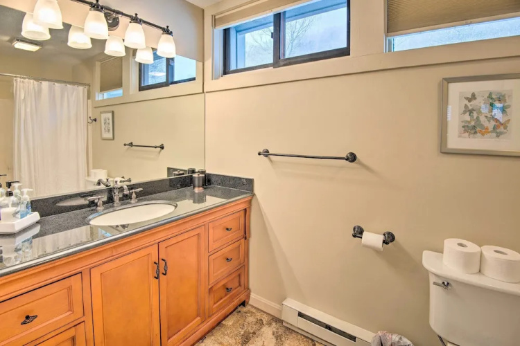 Loon Mountain Condo w/ Pool & Game Room Access!