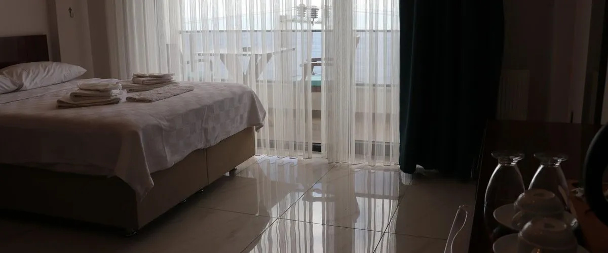 The Lavington Hotel