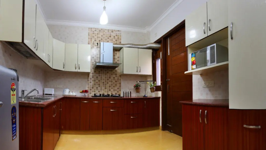 Perch Grove- Service Apartment
