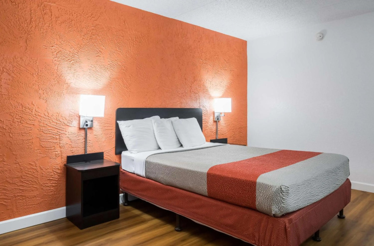 Motel 6 Prospect Heights, IL