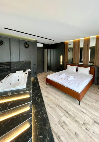 Royal VIP jacuzzi Balabana 23
