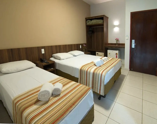 Standard Triple room