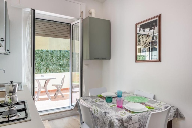 New Apt! 1km From Central Station 'La Spezia'