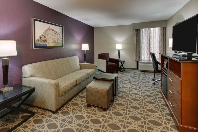 2 Bedrooms Quadruple Suite