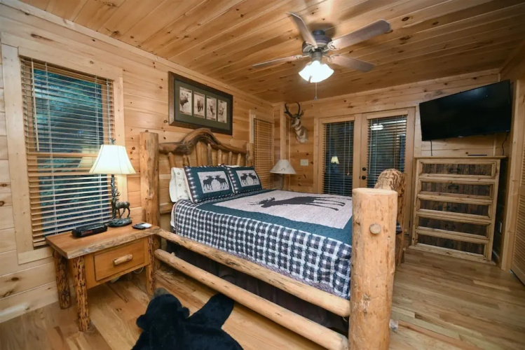 Bearly A Care At Aska- Blue Ridge