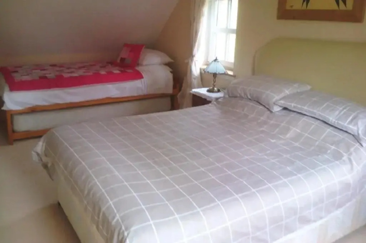 Langside Bed & Breakfast