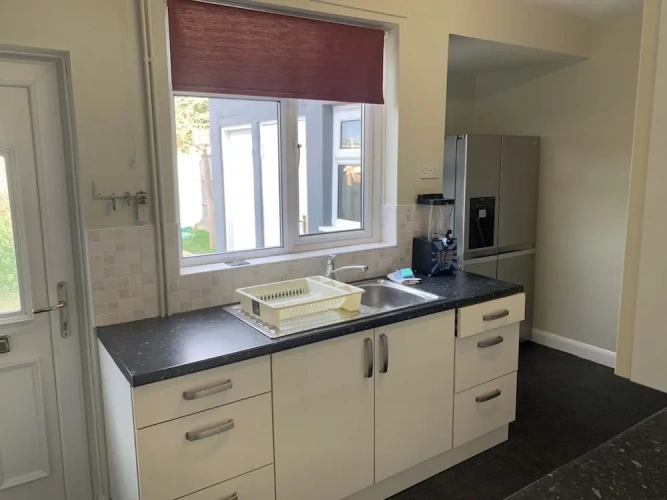 3 Bedrooms Cottage