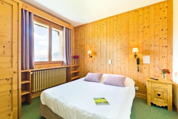 Standard Double room with view