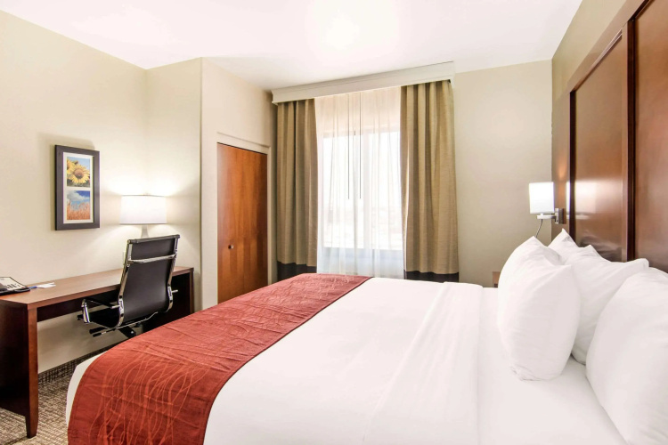 Comfort Inn & Suites Independence