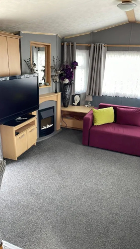 Inviting 3-bed Caravan in Skegness