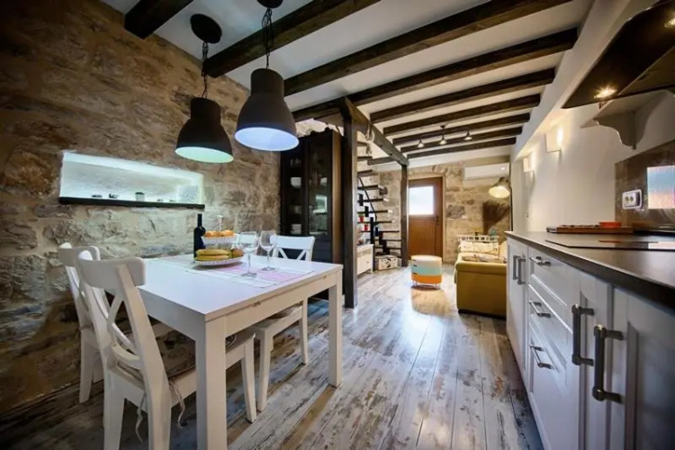 Riva Suite 2