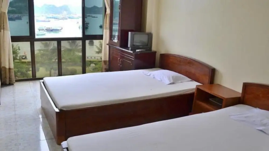 Standard Twin room with sea view