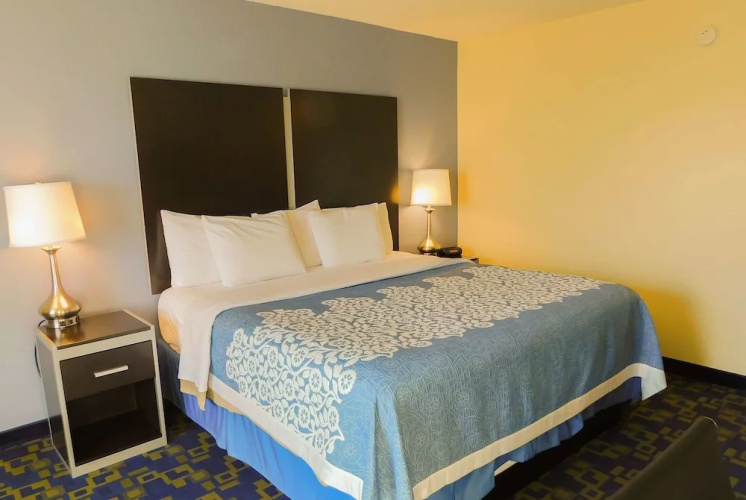 Days Inn Suites Pocahontas