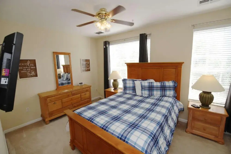 5075 Vista Cay