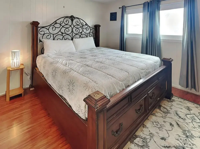 John Silver Cottage by Ryson Vacation Rentals
