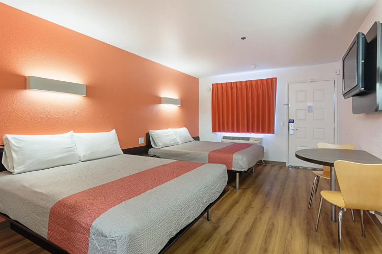 Motel 6 Fresno, CA