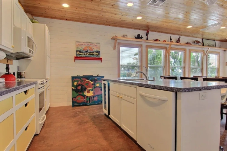 3 Bedrooms Cottage