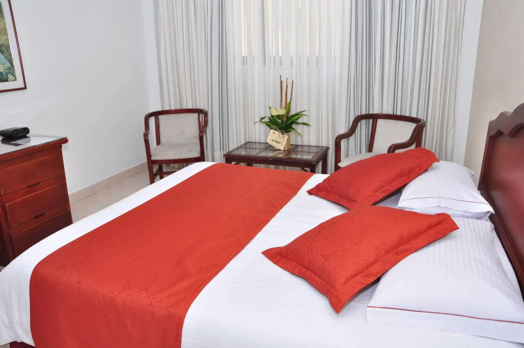 Hotel Laureles 70