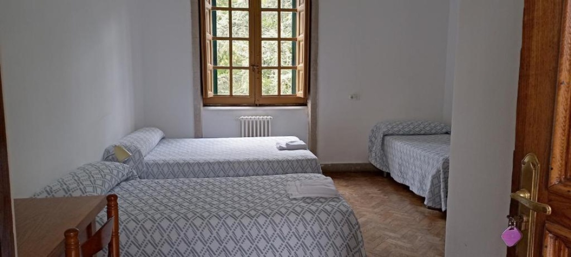 Economy Triple room