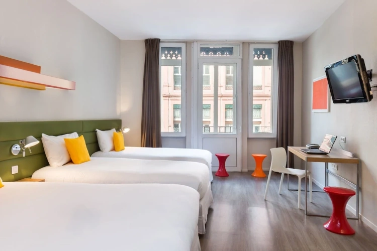 Classic Quadruple room