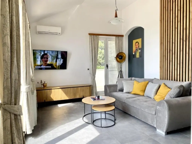 1 Bedroom Comfort Apartment with sea view