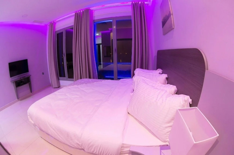 Royal Chalet