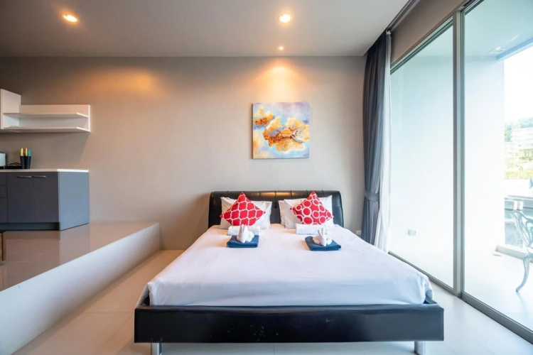 Spacious Studio in Karon With Direct Pool Access