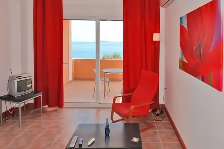 Glyfa Apartments