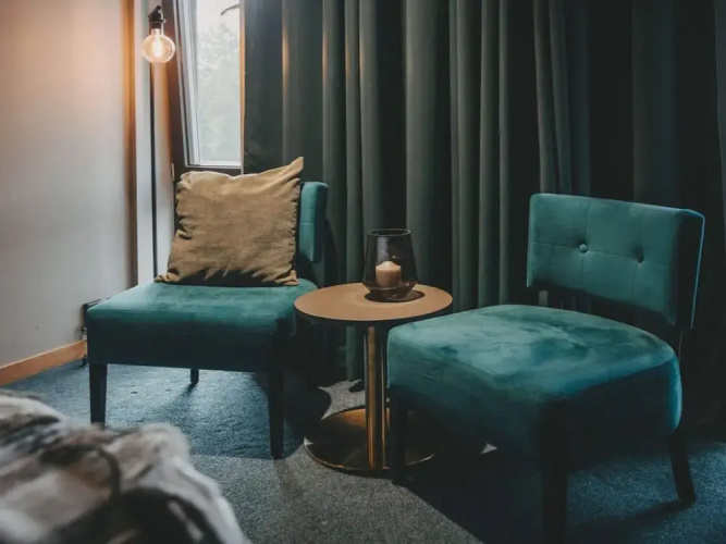 4 Star Hotel Room With Free Breakfast