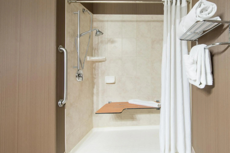 Holiday Inn Express Hotel & Suites Douglas by IHG