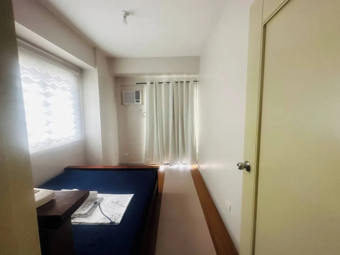 Spacious Central Davao City Getaway - Spacious Apartment With Shared Pool