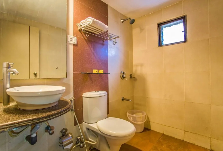 FabHotel Flamingo Anna Nagar