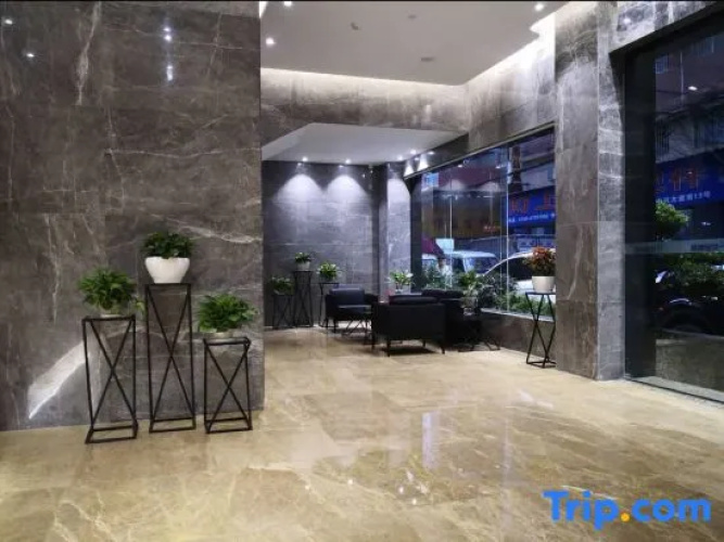 U Tour Hotel