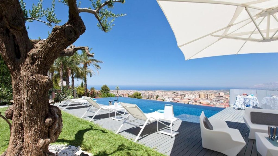 3 Bedrooms Villa