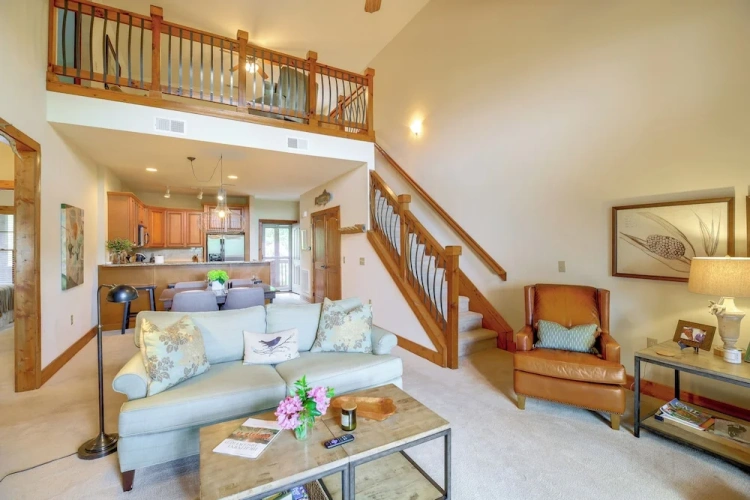 3 Bedrooms Apartment