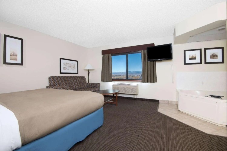 Deluxe Double Suite