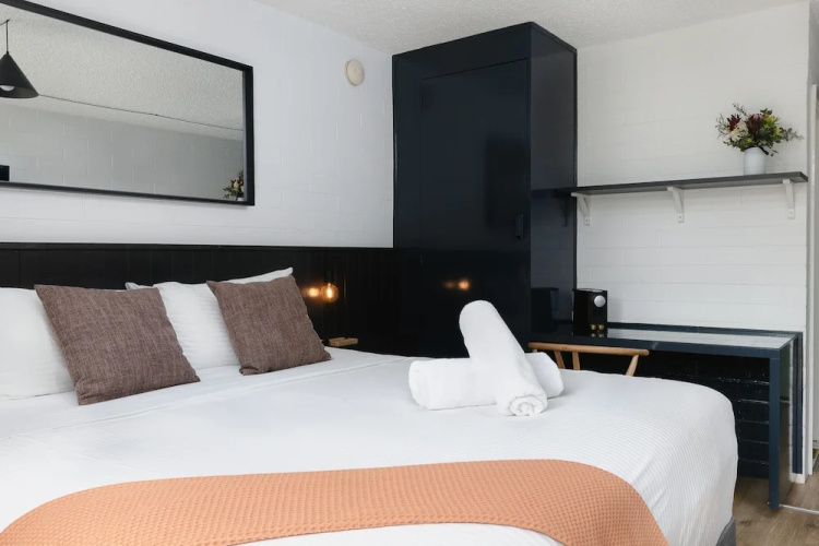 m. hotel