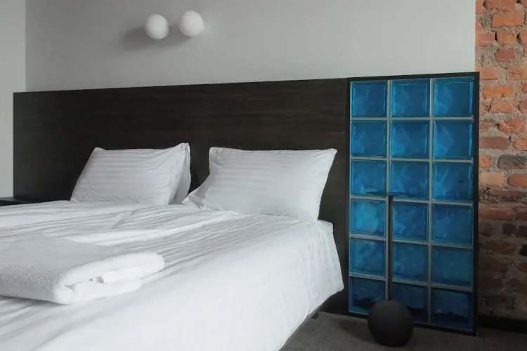 Resume Apartments