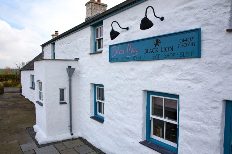 Black Lion Bed & Breakfast