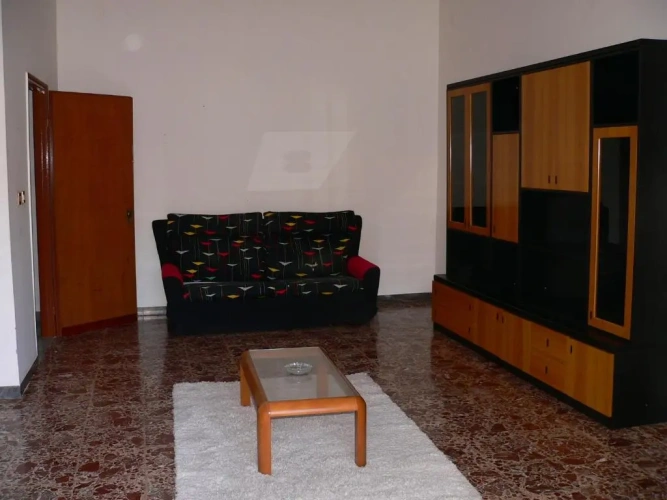 4 Bedrooms Cottage