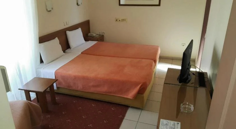 Hera Hotel