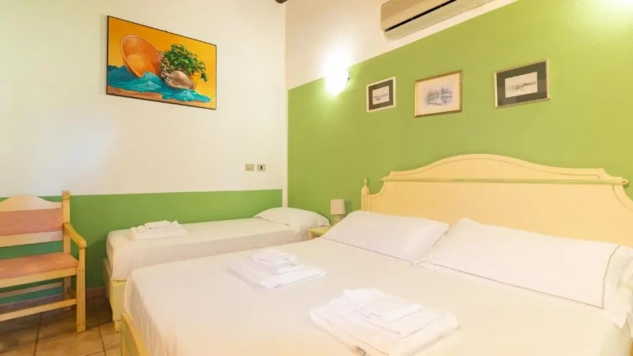 Classic Triple room with view