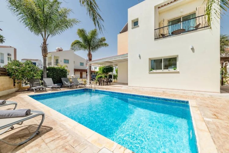 Pernera Blue Villa in Protaras