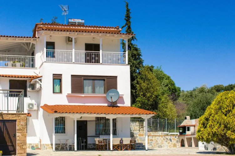 Villa Lion - Chalkidiki
