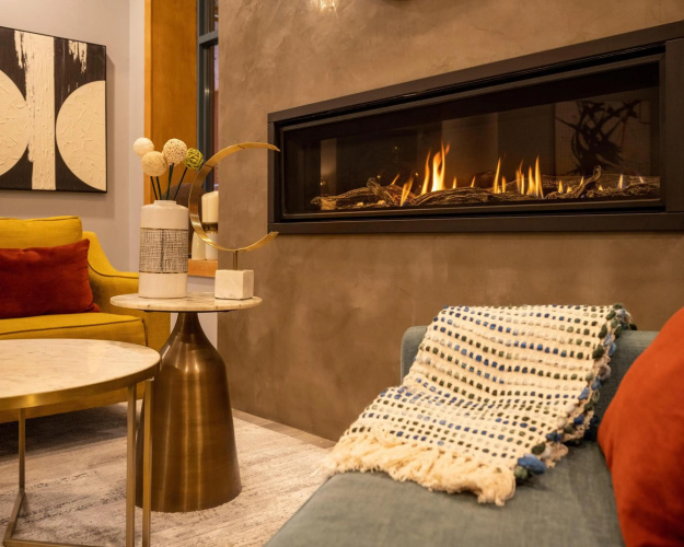 Alpenglow Lodge Family Studio with Sofa Bed by MVA