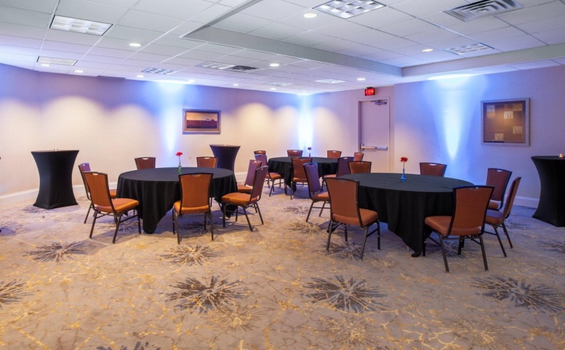 Crowne Plaza Suites Msp Airport photo 22