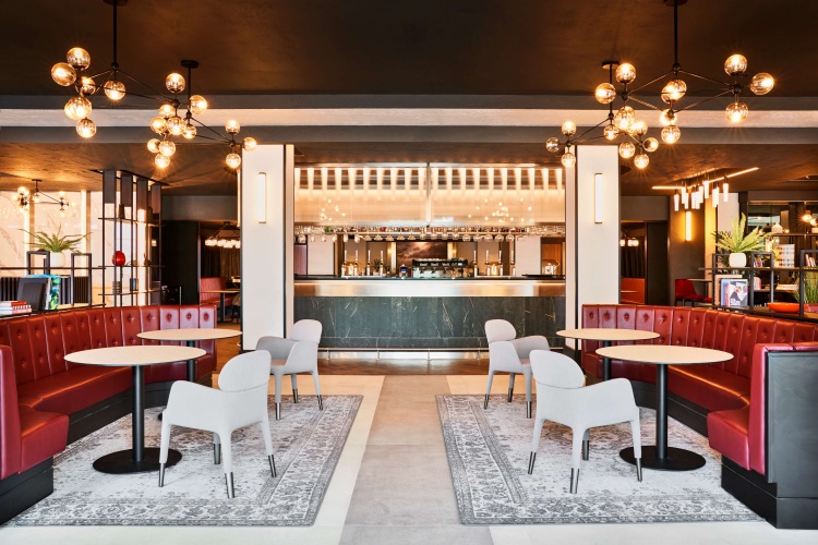 Radisson Red London Heathrow photo 32