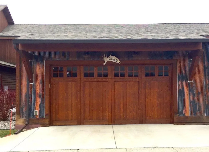 Bozeman - The Legends Chalet