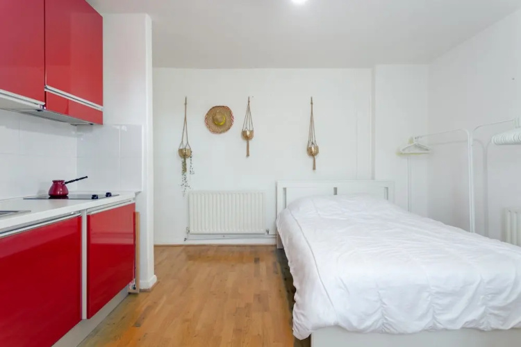 Stylish Studio in Westminster
