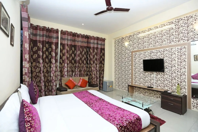Oyo 9488 Istay Serenity Villa